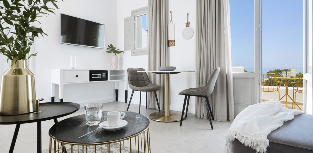 Elegant Σουίτα με Εξωτερικό Θερμαινόμενο Ιδιωτικό Jacuzzi