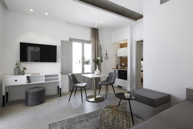 Prestige Suite with Outdoor Private Pool
